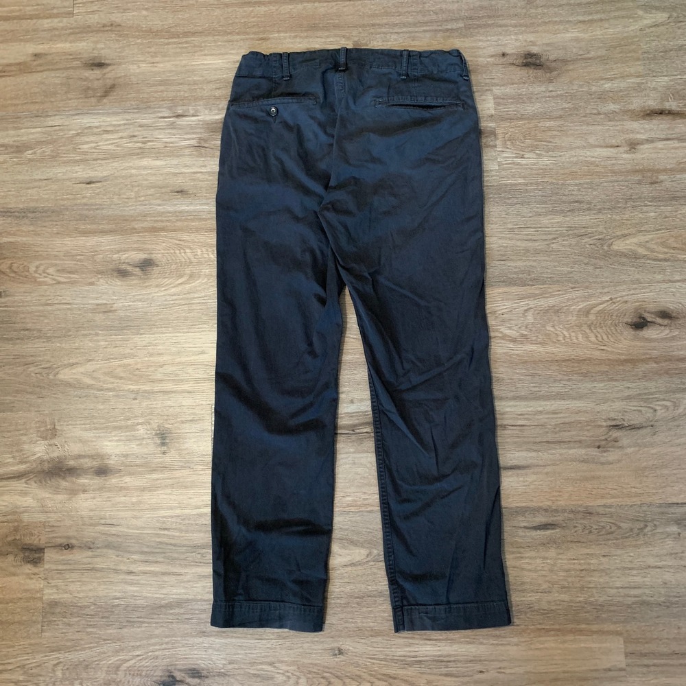 Buck Mason Paperback Twill Maverick Slim Chino in Charcoal Grey Slim - Size 30